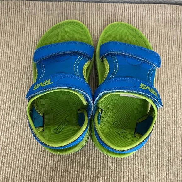 Teva - Picture 2 of 5